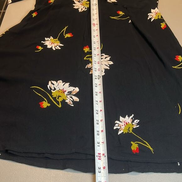 Free People Time on My Side Black Floral Wrap Mini Tunic Dress Women's Sz Small! - Picture 3 of 8
